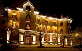 Hotel Chinar